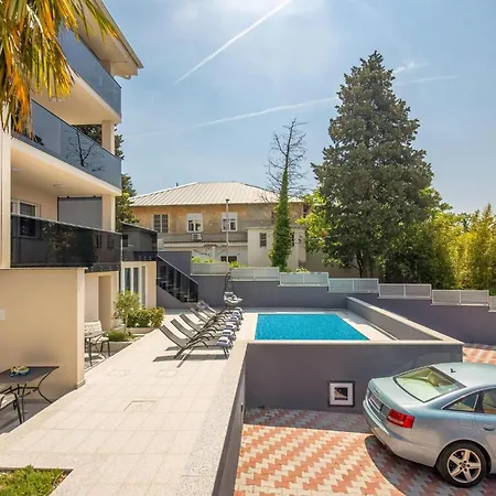 Awesome In With Kitchen * Crikvenica