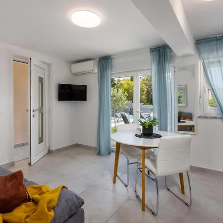 Awesome In With Kitchen * Crikvenica
