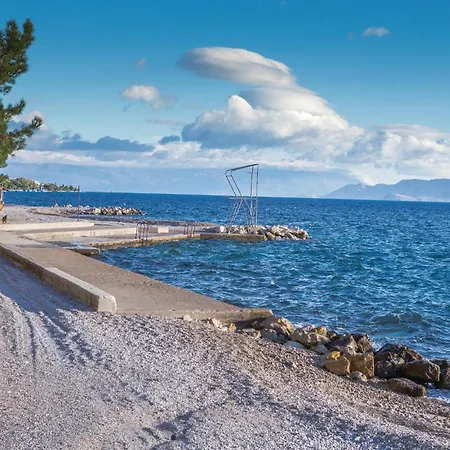 Awesome In With Kitchen * Crikvenica